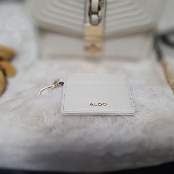 Aldo Special Edition Set Cream Handbag With Bear Charm, Card Holder, Strap - Picture 3 of 14